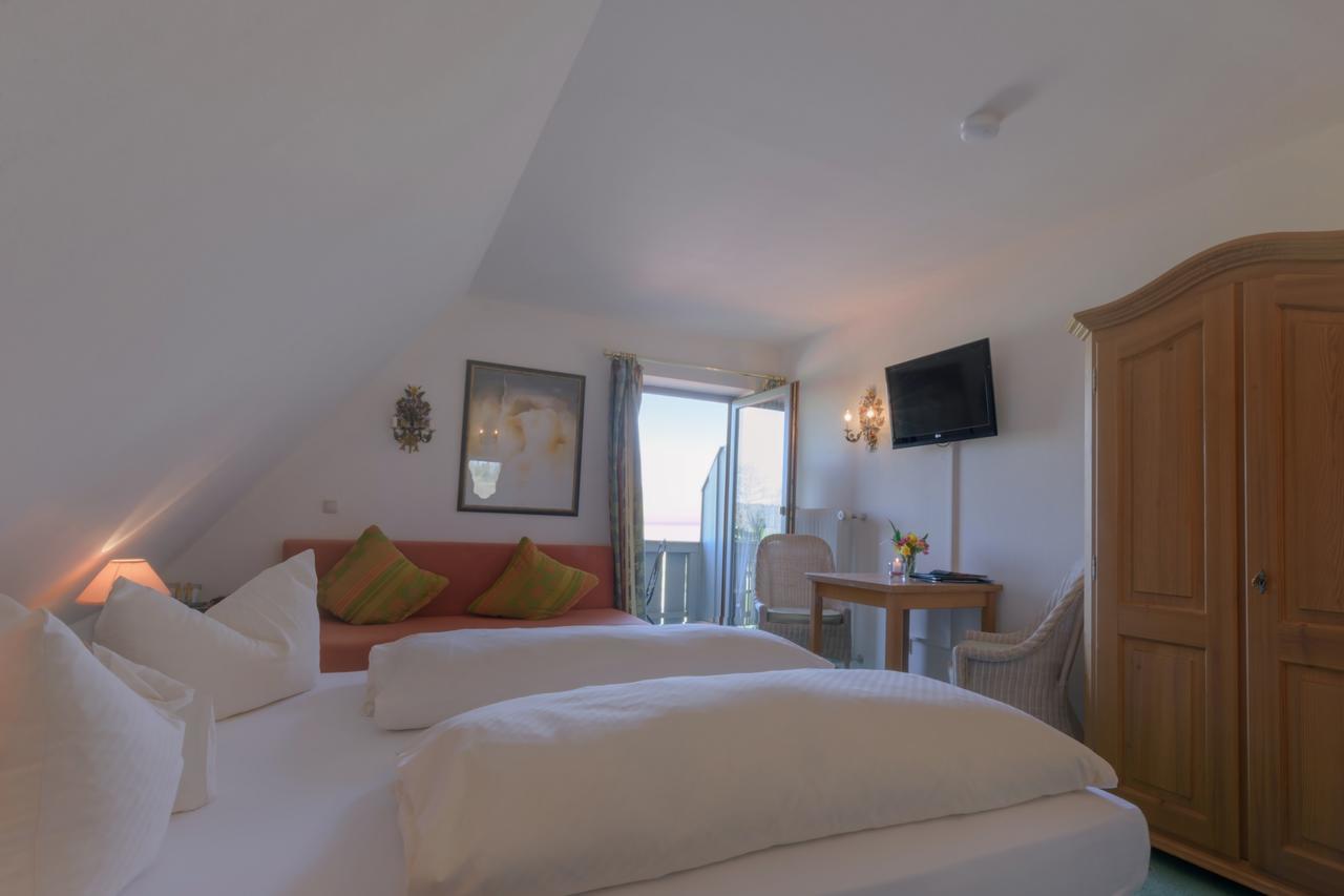 Hotel "Malerwinkel" Gmbh Seeon-Seebruck Room photo