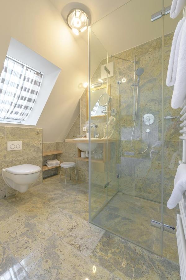 Hotel "Malerwinkel" Gmbh Seeon-Seebruck Room photo